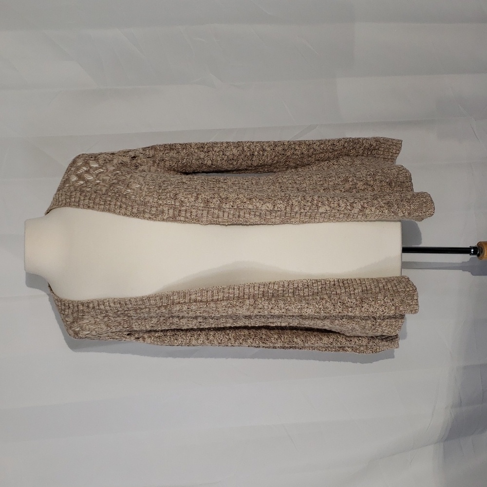Maurices tan and cream crocheted open front cardigan size Large.